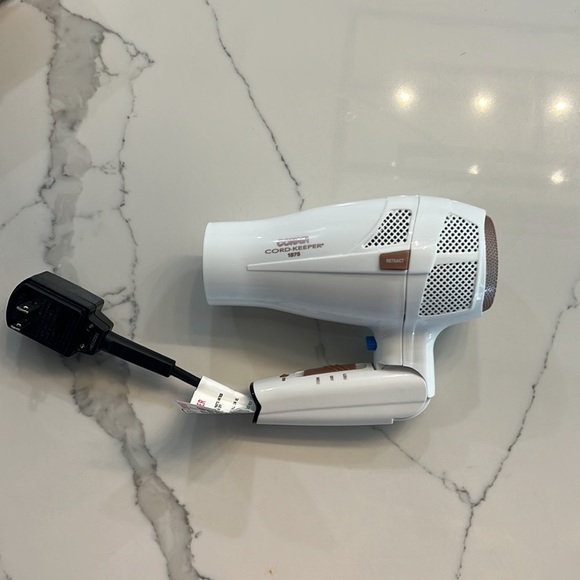 Conair Other - CONAIR cord keeper 1875 travel size